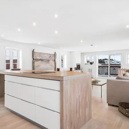 Spacious And Modern Fisherman's *