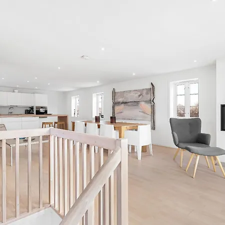 Spacious And Modern Fisherman's