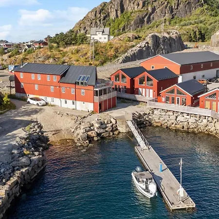 Spacious And Modern Fisherman's