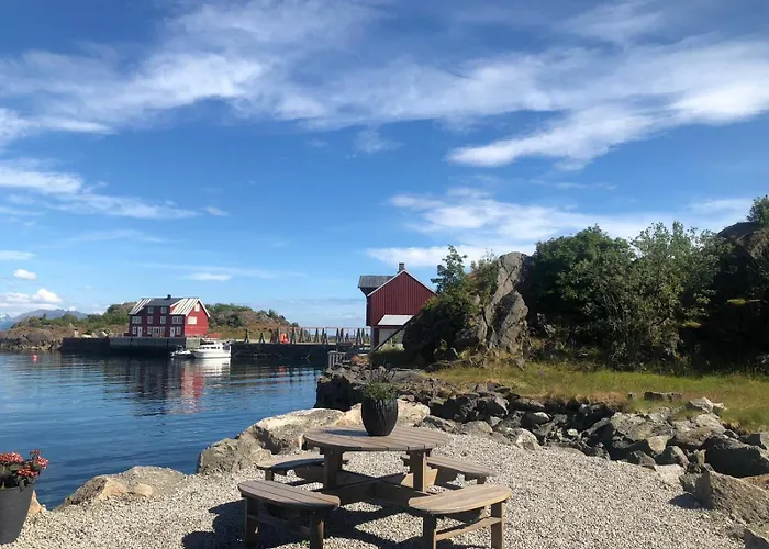 Spacious And Modern Fisherman's *