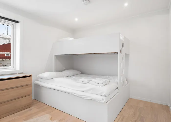 Spacious And Modern Fisherman's * Стамсунн