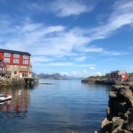 Spacious And Modern Fisherman's